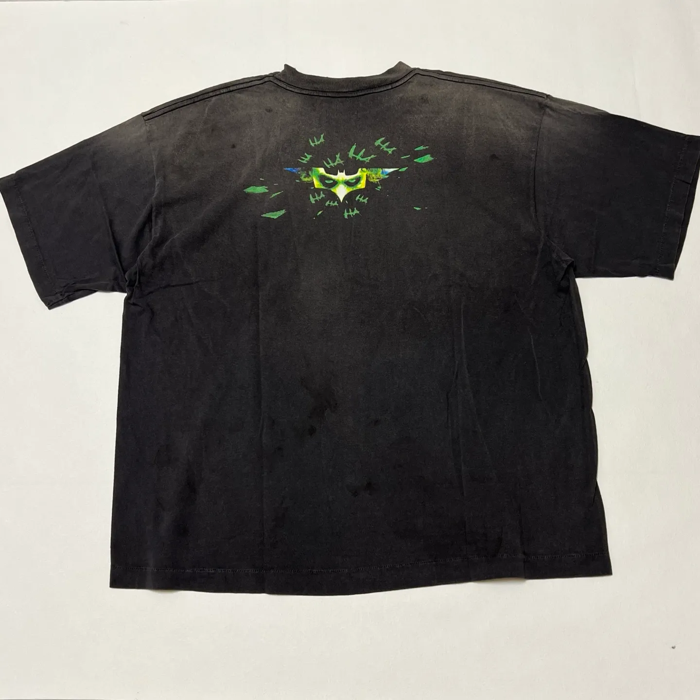 ⚠️This season's most important Batman and Joker IP collaboration SAINT Mxxxxxx x The Dark Knight BTM SS TEE /JOKER/BLACK Dark Knight Batman co-branded Joker character TEE Washed black S-XL Assute ready-to-wear dyeing, faded, re-washed and distressed, authentic proofing, custom-woven correct main mark, washed mark, difference between pictures and production, top-notch printing technology, God restores every pore of the Joker's headshot